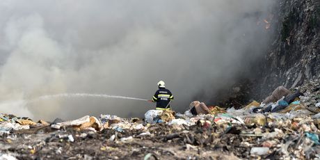 Veliki požar na deponija smeća u Totovcu (Fhoto: Vjeran Zganec Rogulja/PIXSELL) - 2