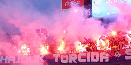 Torcida na Maksimiru (Foto: Luka Stanzl/PIXSELL
