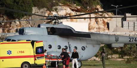 Helikopterom prevezli unesrećenog vozača