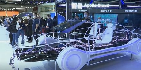 Predstavljanje robota taxija