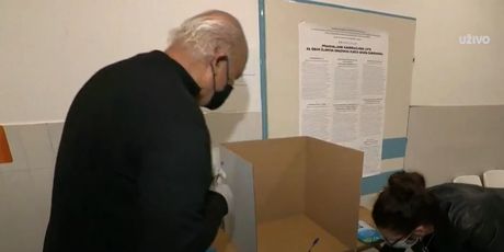 Mario Jurić: Glasačko mjesto u Dubrovniku - 2
