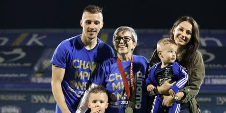 Dinamovci naslov prvaka slavili s obitelji
