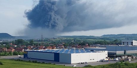 Požar u tvornici u Bihaću - 2