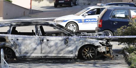 Izgorjelo vozilo u Makarskoj - 7