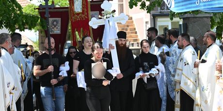 Pogreb troje poginulih kod Mladenovca - 4