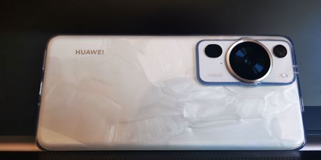 Recenzija Huawei P60 Pro - 2