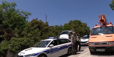 Prevrnuo se traktor s maturantima - 1