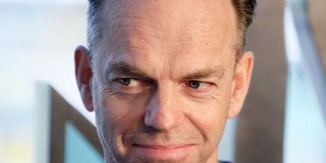 Hugo Weaving - 5