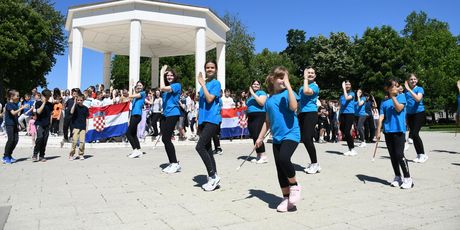Bjelovar pleše za Baby Lasagnu - 2