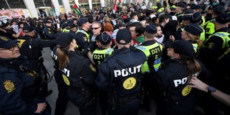 Sukob prosvjednika i policije u Malmöu - 4