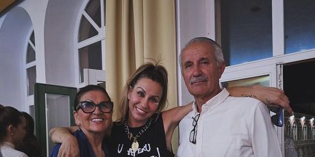 Ana Gruica Uglešić s roditeljima