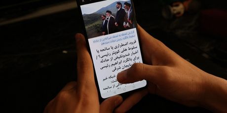 Iranci prate vijesti o potrazi za predsjednikom