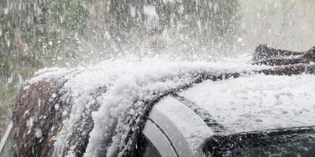 Tuča može prouzročiti veliku štetu na automobilima