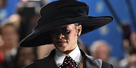 Rihanna - 1