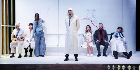 NP BEOGRAD - Sanjao sam da sam se probudio