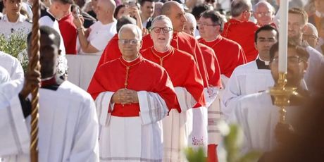 In Magazin: papa Lav XIV. - 1