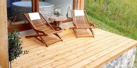 Na raspolaganju vam je terasa s privatnim vrtom i spa zonom