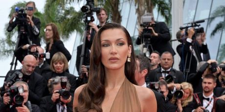 Bella Hadid - 6