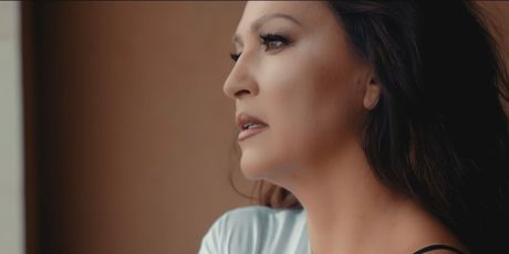 Nina Badrić - 2
