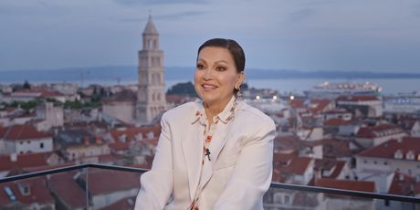 Nina Badrić - 3