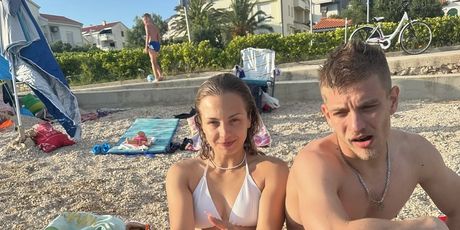 Gloria Hršak - 12