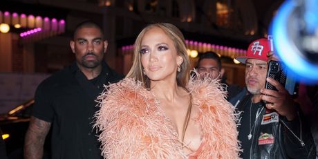 Jennifer Lopez - 7
