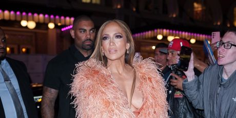 Jennifer Lopez - 8