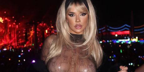 Ivana Knoll - 1
