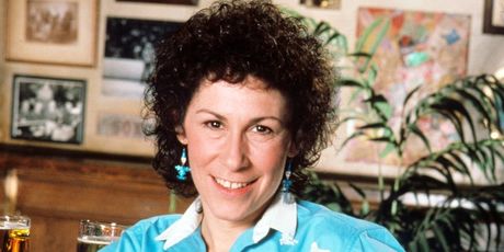 Rhea Perlman