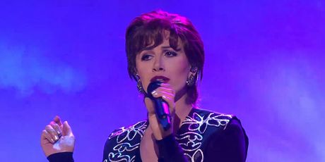 Stela Rade, Tvoje lice zvuči poznato