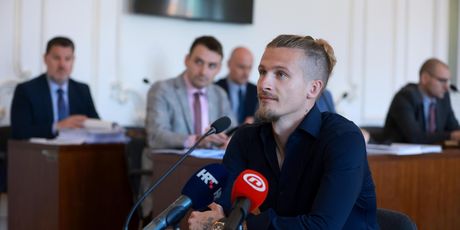 Tin Jedvaj - 1