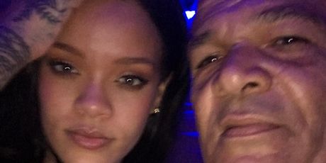 Rihanna i tata Ronald Fenty - 3