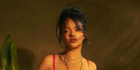 Rihanna - 4