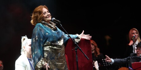 Tereza Kesovija