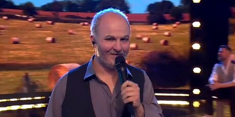 Sven Pocrnić kao Đorđe Balašević