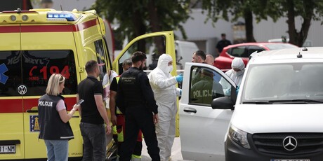 Policija radi očevid na mjestu pucnjave u Krapini - 5