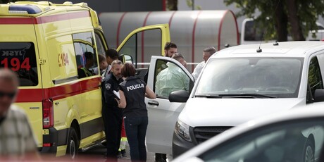Policija radi očevid na mjestu pucnjave u Krapini - 6