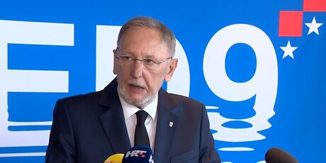 Davor Božinović