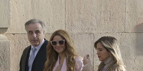 Shakira - 4