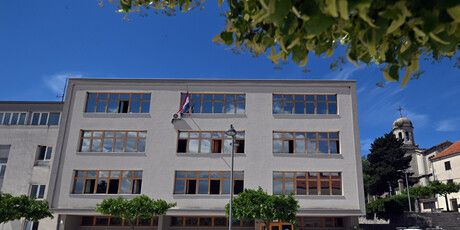 Učenici se opraštaju od ubijenog Luke - 1