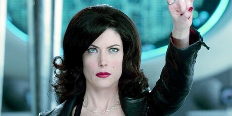Lara Flynn Boyle - 5