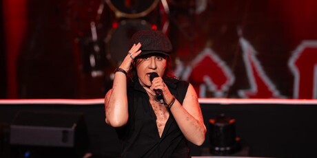 Iva Ajduković kao ACDC - 2