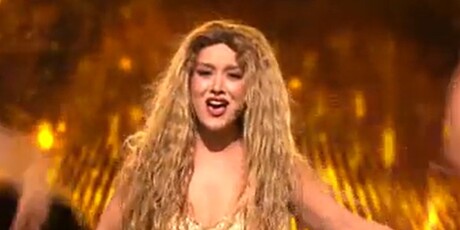 Dora Trogrlić kao Shakira