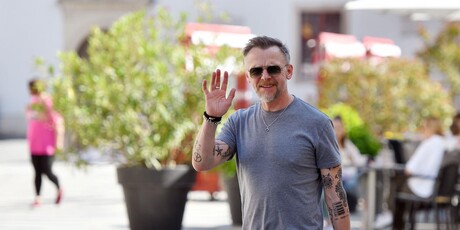 Simon Pegg.