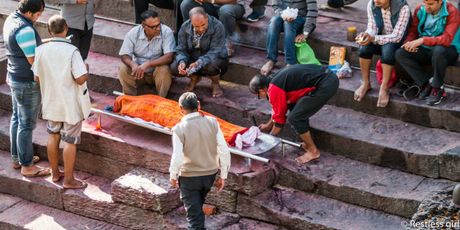 Kremiranje na rijeci Bagmati