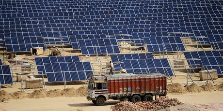 Solarna elektrana Roha Dyechem na sjeveru Indije (Foto: AFP)