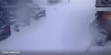 Snijeg na Sljemenu (Foto: screenshot/livecamcroatia.com)