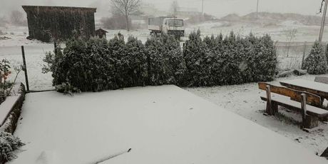 Snijeg u mjestu Krasno (Foto: Čitatelj) - 4