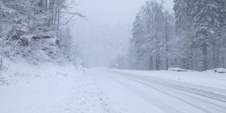 Snijeg na prometnicama (Foto: Marko Balen/dnevnik.hr) - 3