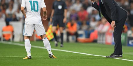 Luka Modrić i Zinedine Zidane (Foto: AFP)
